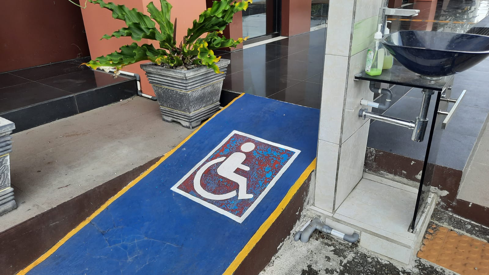 Sarana Prasarana Bagi Penyandang Disabilitas 